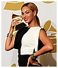 Filename=hq013.jpg
Filesize=499KiB
Dimensions=2240x3000
Date added=Feb 11, 2013 hq013.jpg
